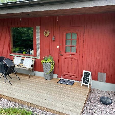 Poppelstrand Nuuksio, Pet Friendly Guest Apartment ภายนอก รูปภาพ