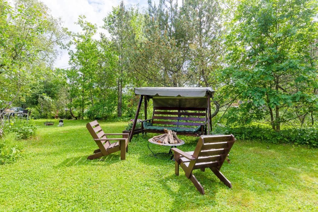 Poppelstrand Nuuksio, Pet Friendly Guest Apartment ภายนอก รูปภาพ